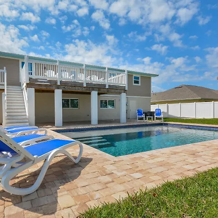 Gorgeous Home With Pool Walk To Car Free Beach 4717S